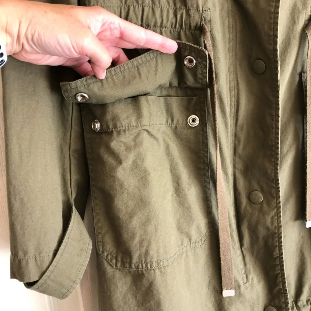 Piperlime Lightweight Hooded Jacket - Picture 7 of 11